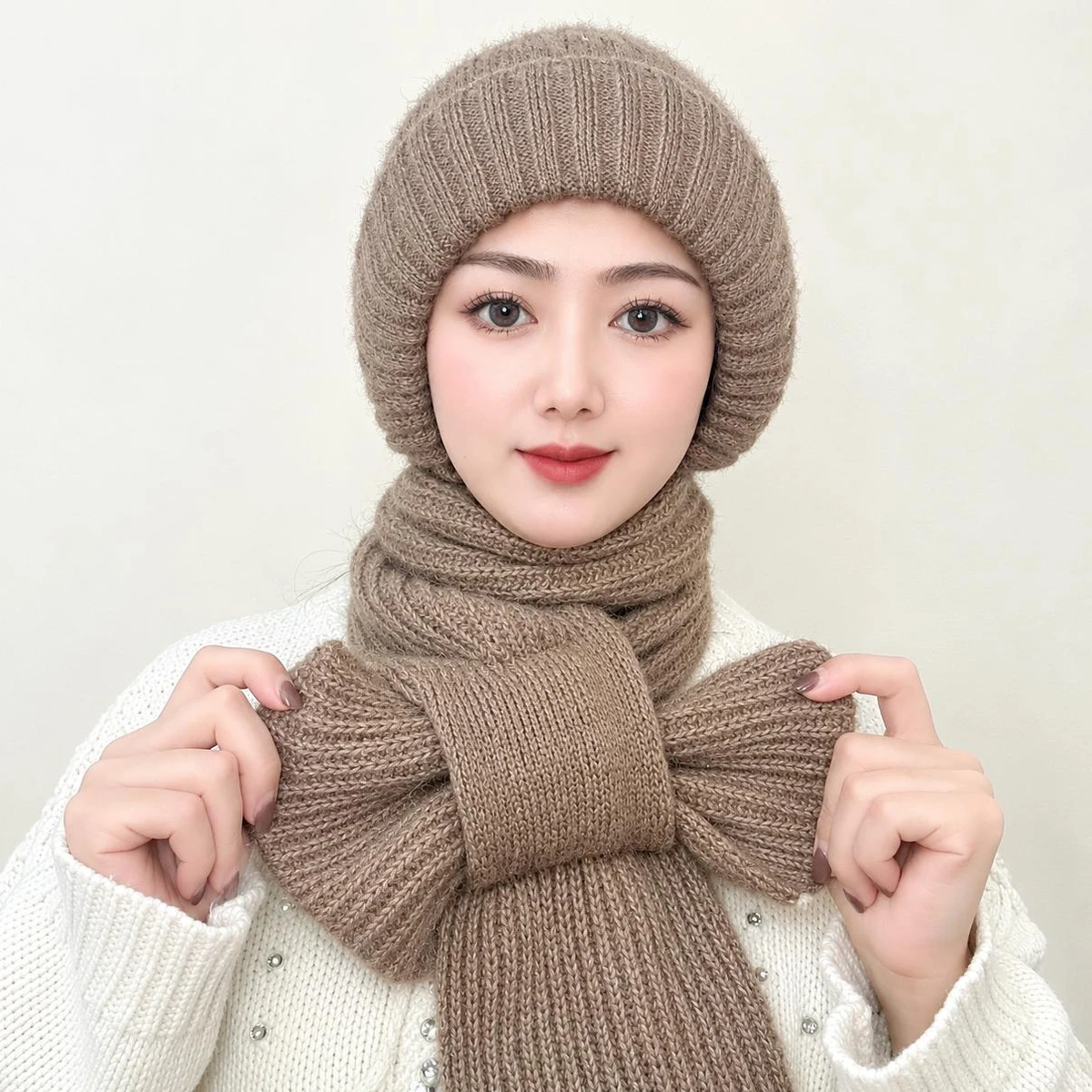 Winter Protection Windproof Cap with Scarf (Dark Gold)